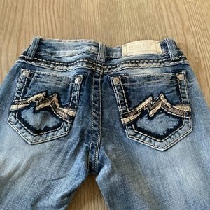 Miss Me Cropped jean